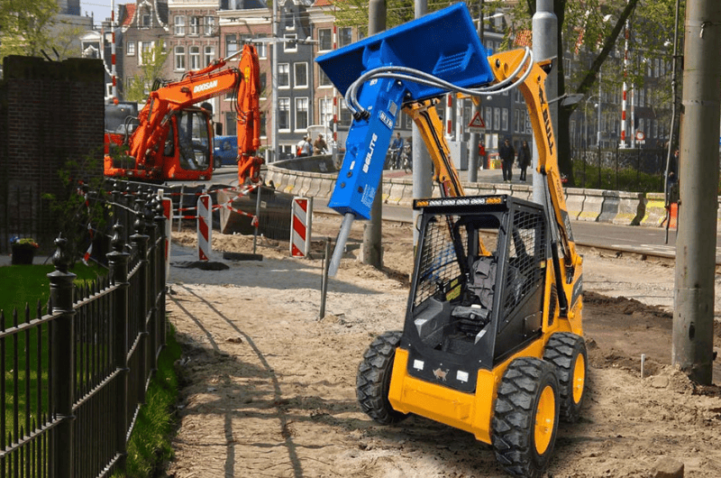 Sound Surpressed Hydraulic Breaker BLT-53