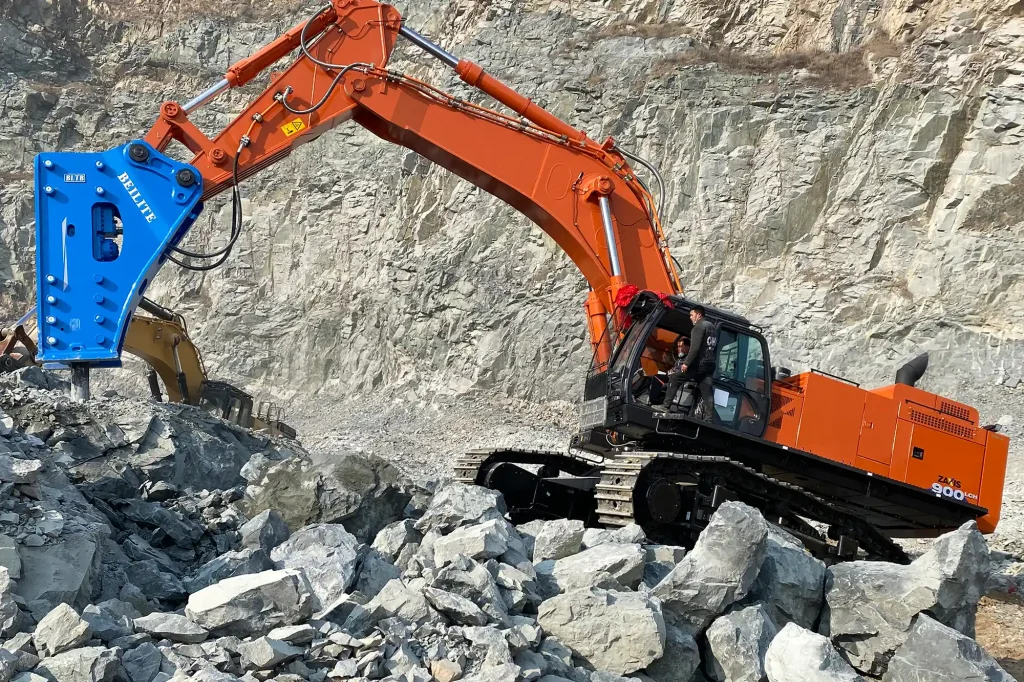 Maximizing Hydraulic Breaker Efficiency for Optimal Performance
