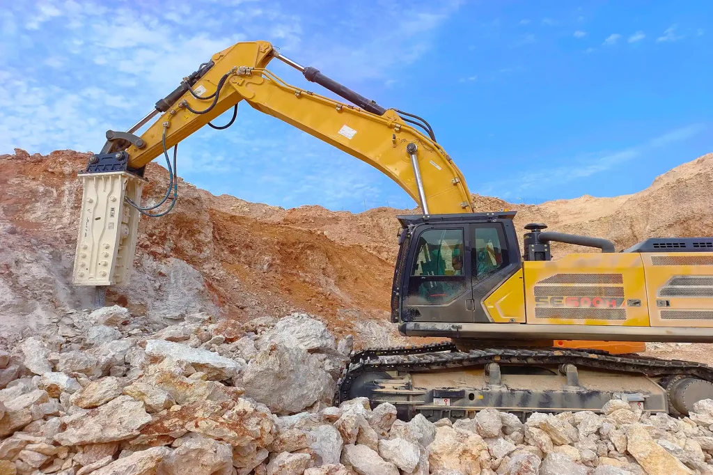 Hydraulic Breaker Toolbox Use: Maximize Performance & Safety
