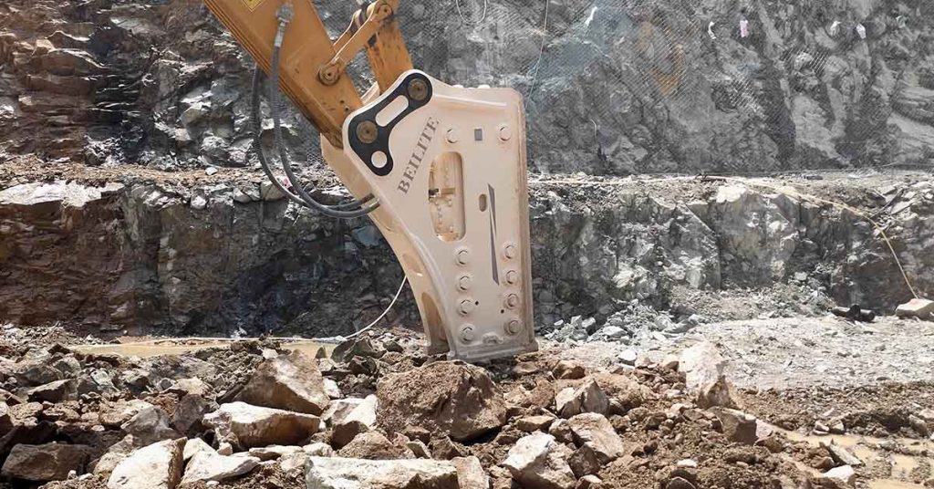 Replace a Hydraulic Breaker Diaphragm: Expert Steps